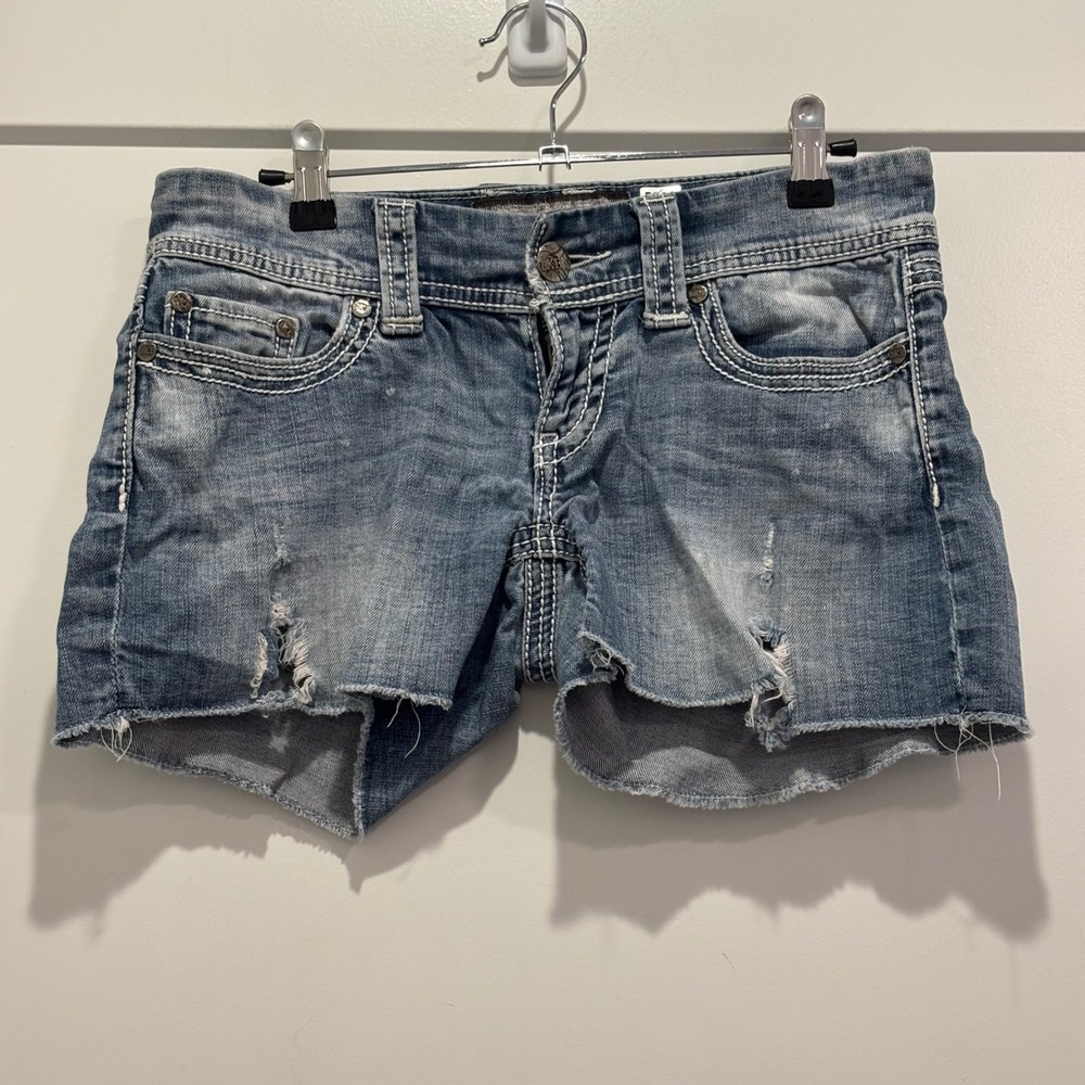 BKE Stella Distressed Denim Shorts Light Wash Raw Hem Low Rise Womens 27